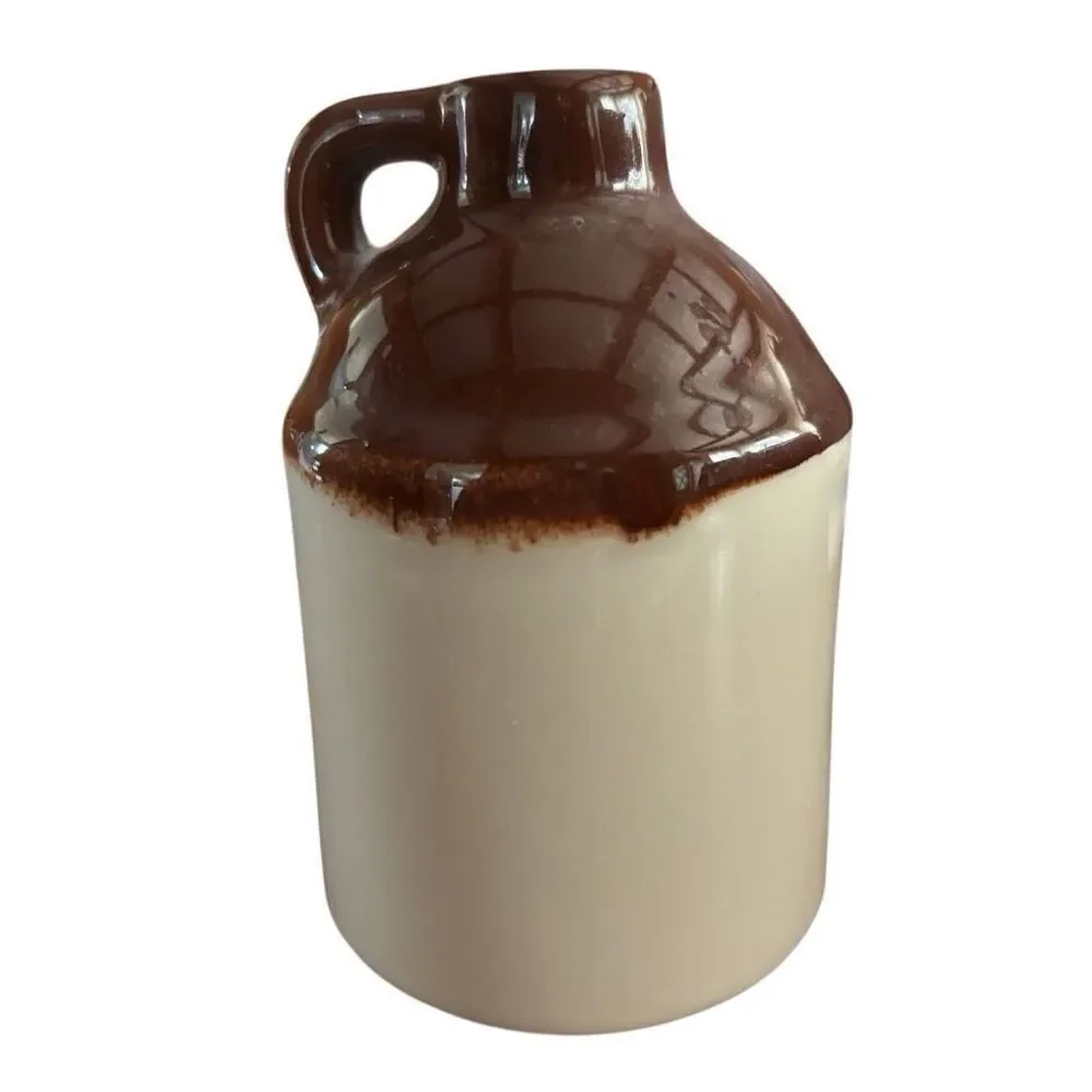 Busch Gardens Williamsburg Virginia Vintage Souvenir Ceramic Jug